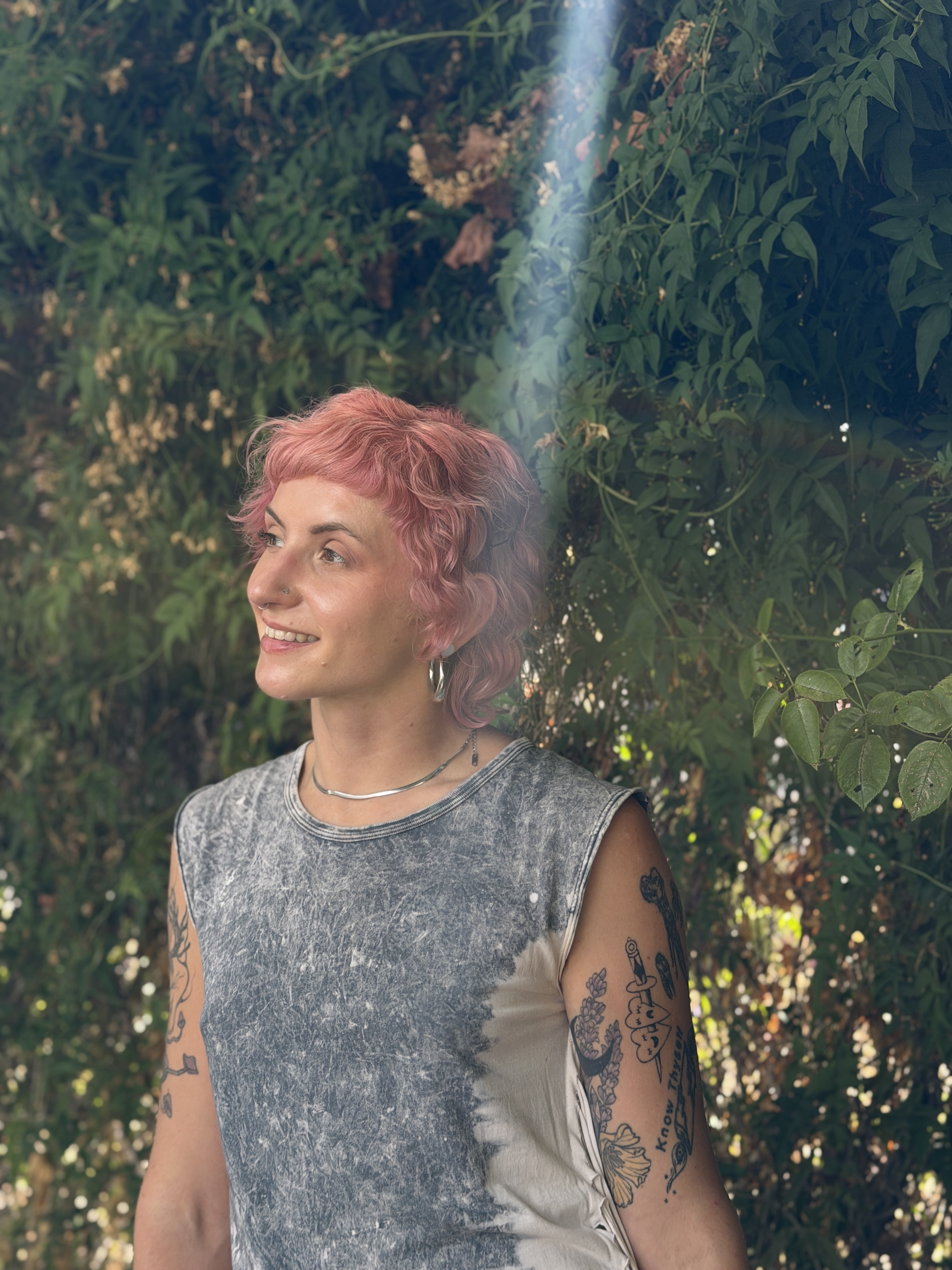 Nia Povroznik therapist specializing in treating neurodivergent, AuDHD, Autism, ADHD, CPTSD, Trauma